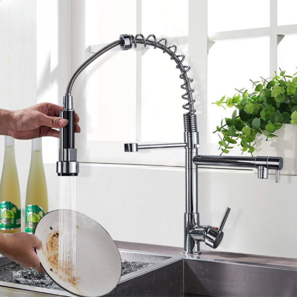 Single Handle Kitchen Faucet With Pull-Down Spray